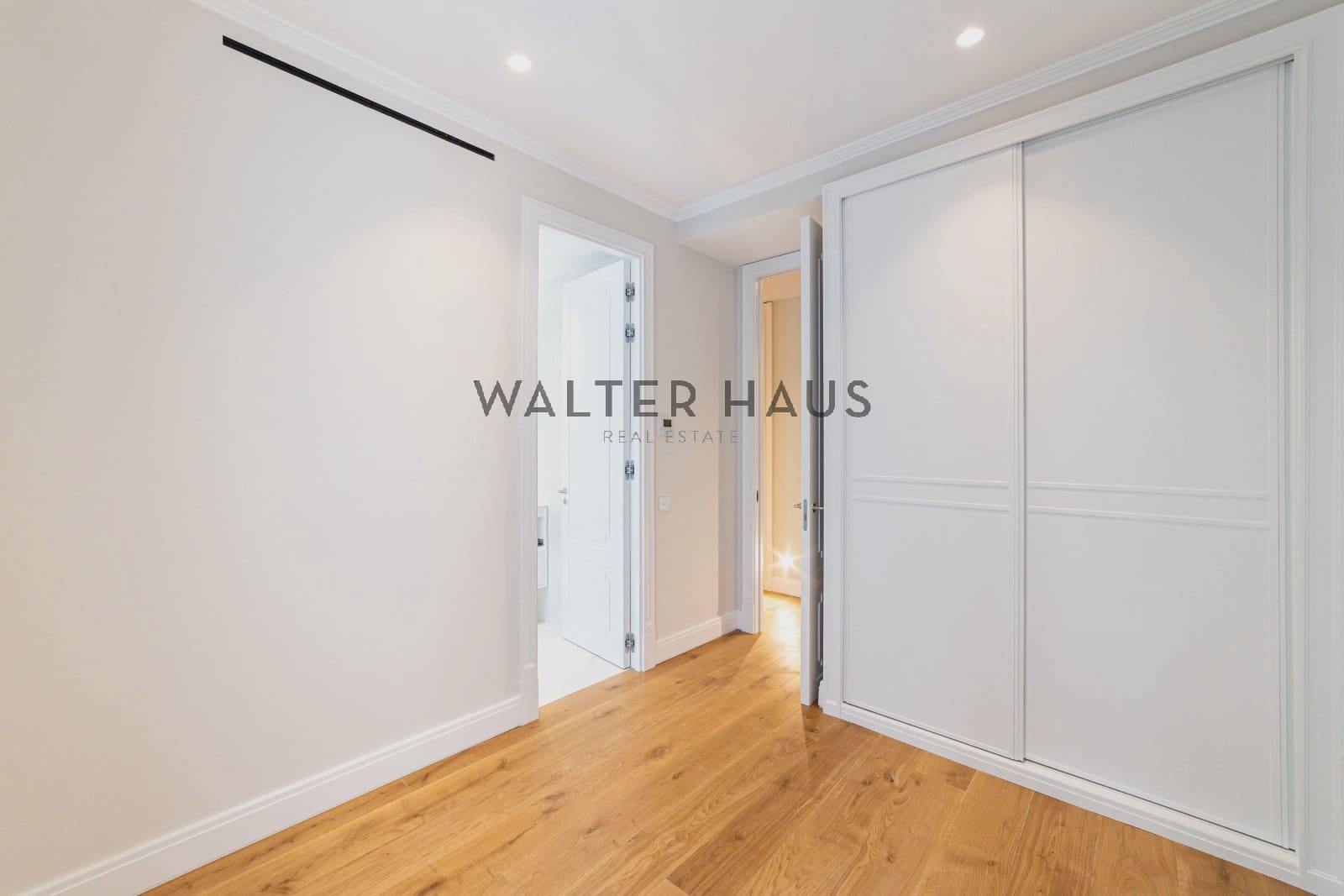 4 bedroom Flat for sale in Madrid city - € 3,750,000 (Ref: 10167575)
