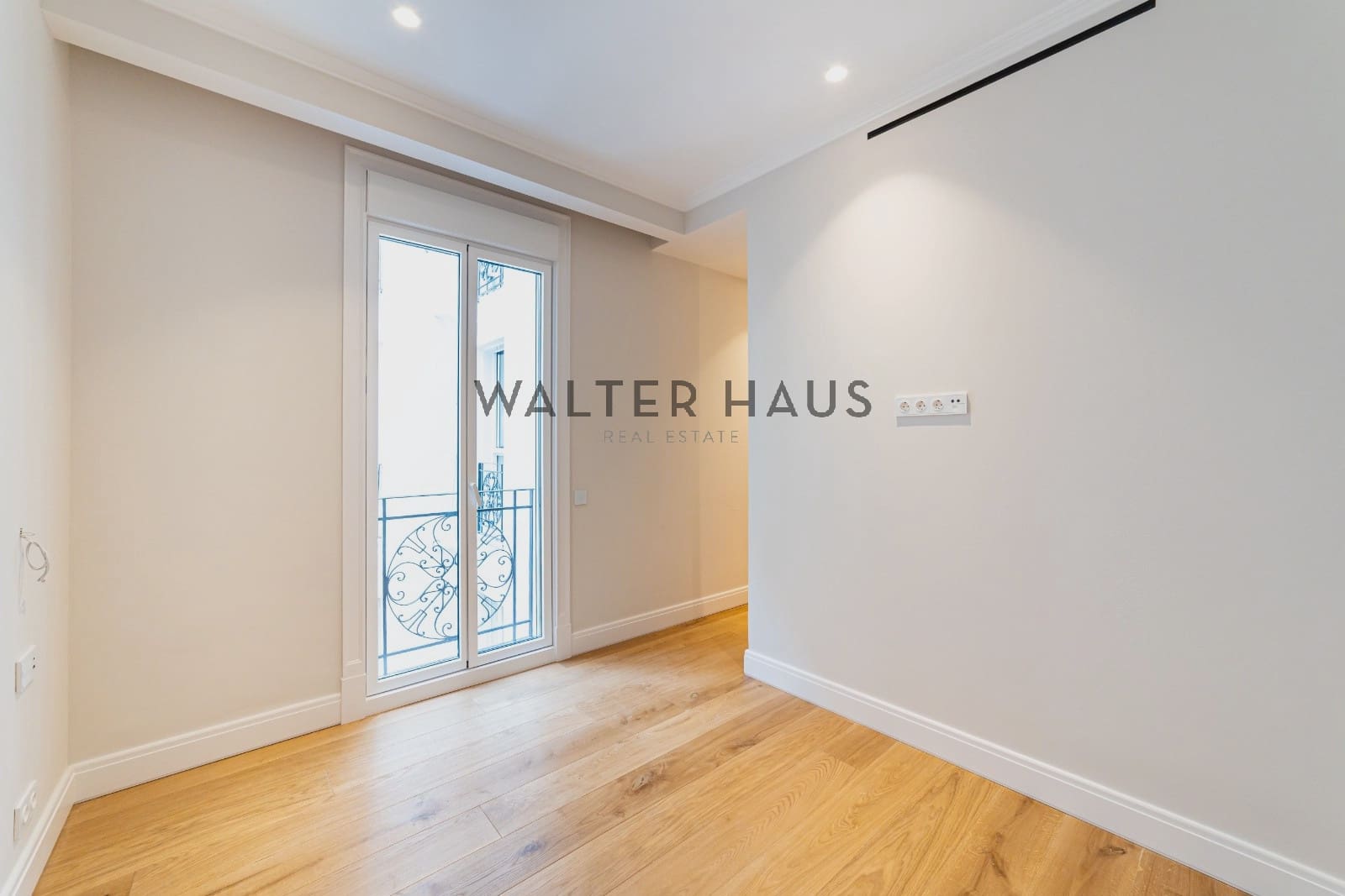 4 bedroom Flat for sale in Madrid city - € 3,750,000 (Ref: 10167575)