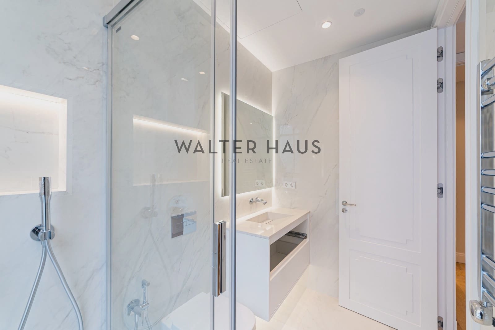 4 bedroom Flat for sale in Madrid city - € 3,750,000 (Ref: 10167575)