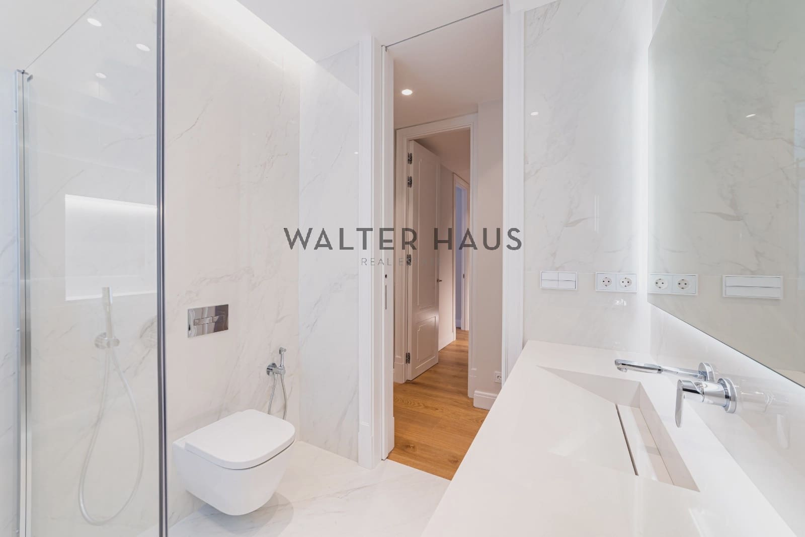 4 bedroom Flat for sale in Madrid city - € 3,750,000 (Ref: 10167575)