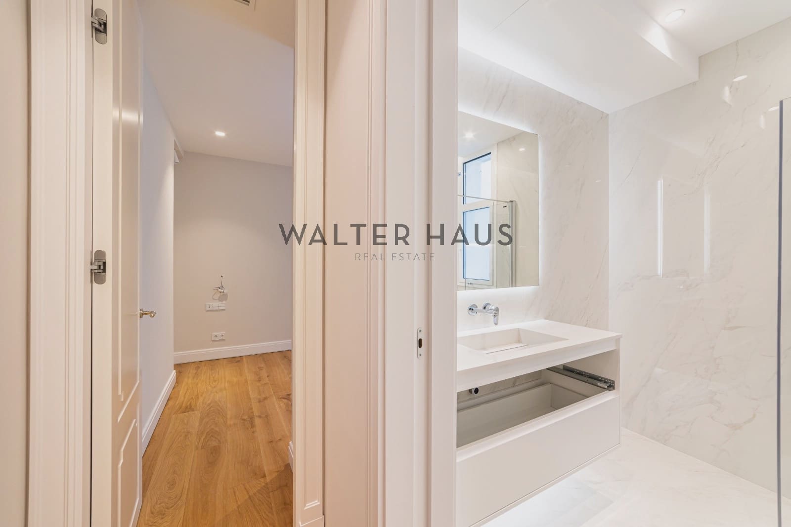 4 bedroom Flat for sale in Madrid city - € 3,750,000 (Ref: 10167575)