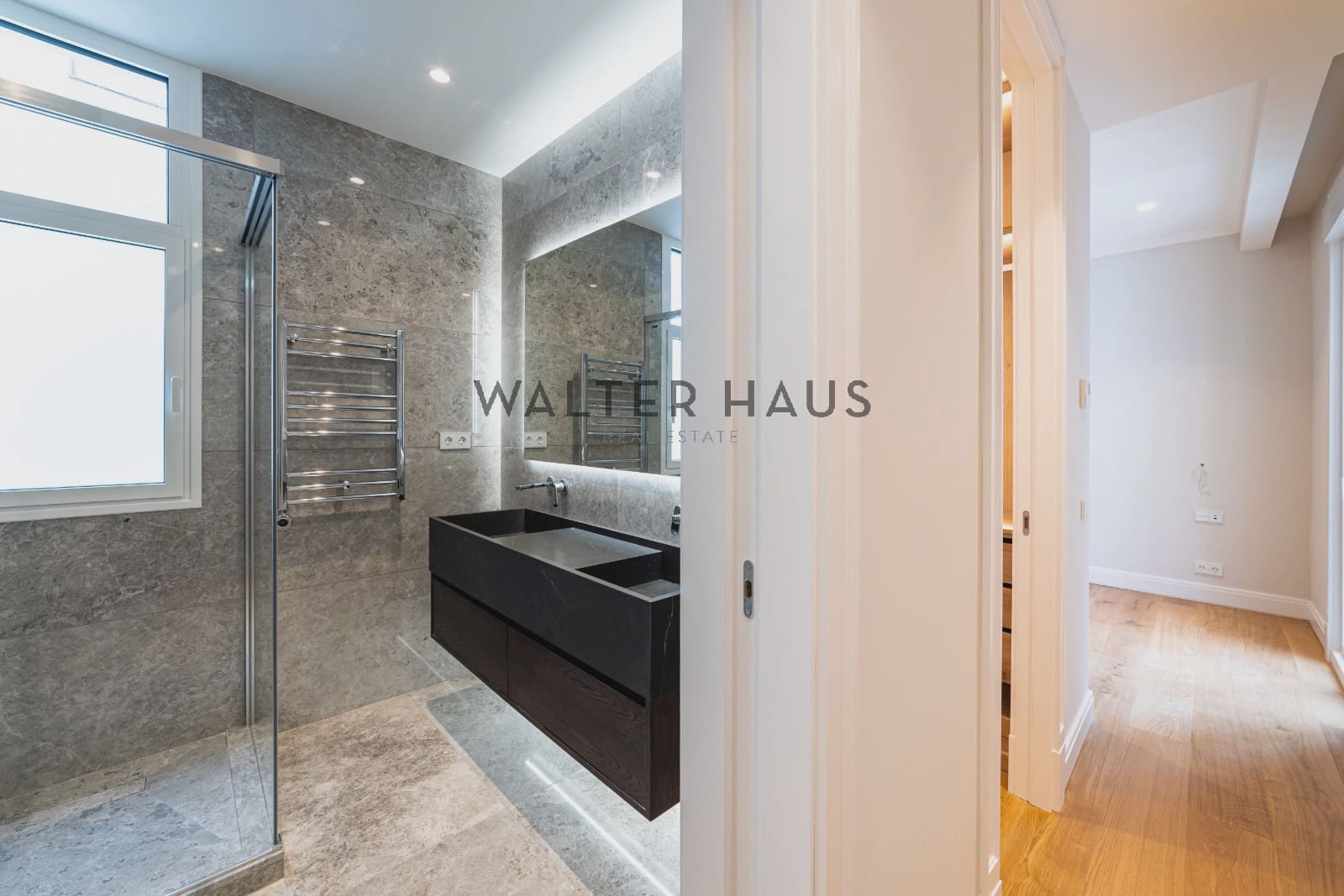 4 bedroom Flat for sale in Madrid city - € 3,750,000 (Ref: 10167575)