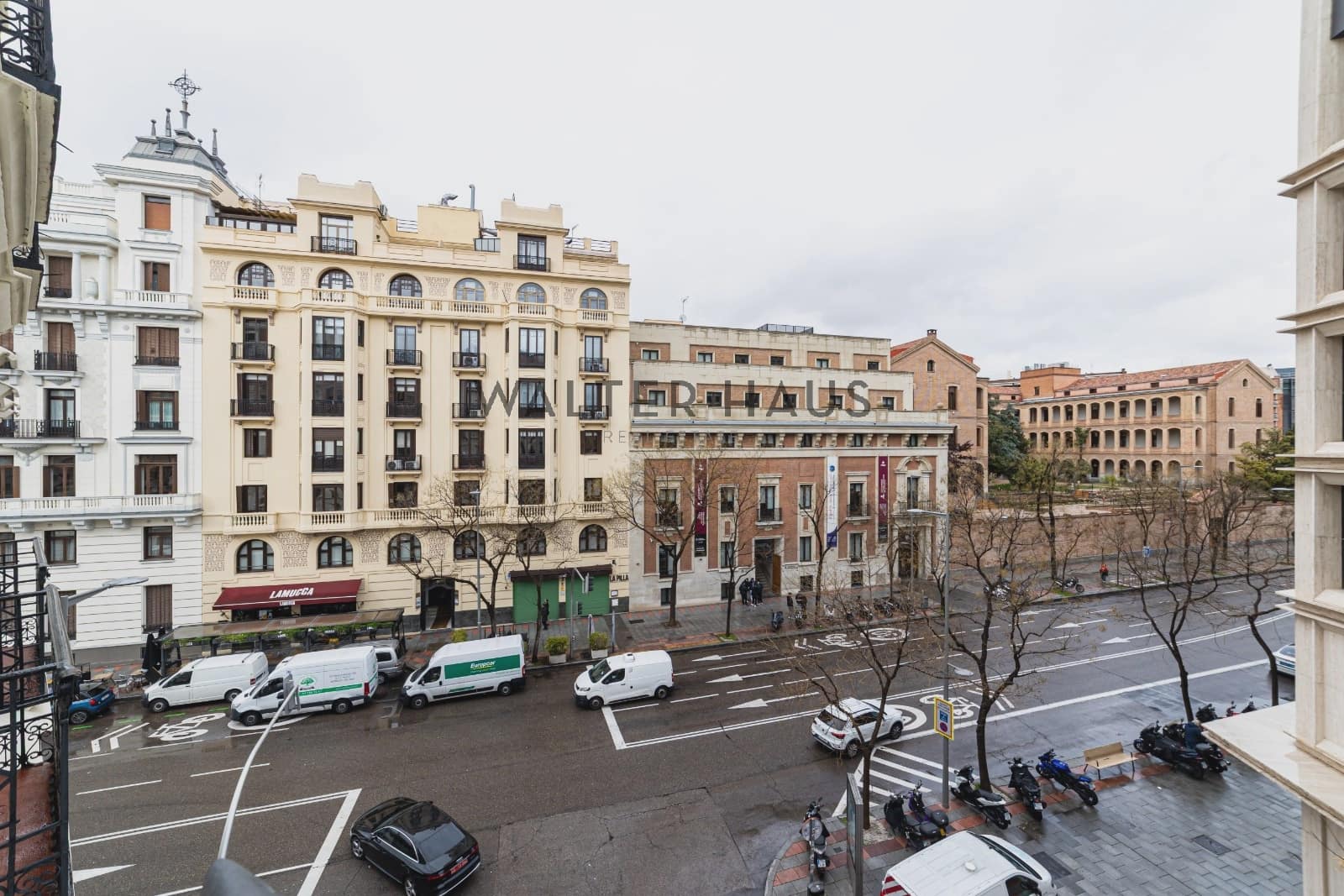 4 bedroom Flat for sale in Madrid city - € 3,750,000 (Ref: 10167575)