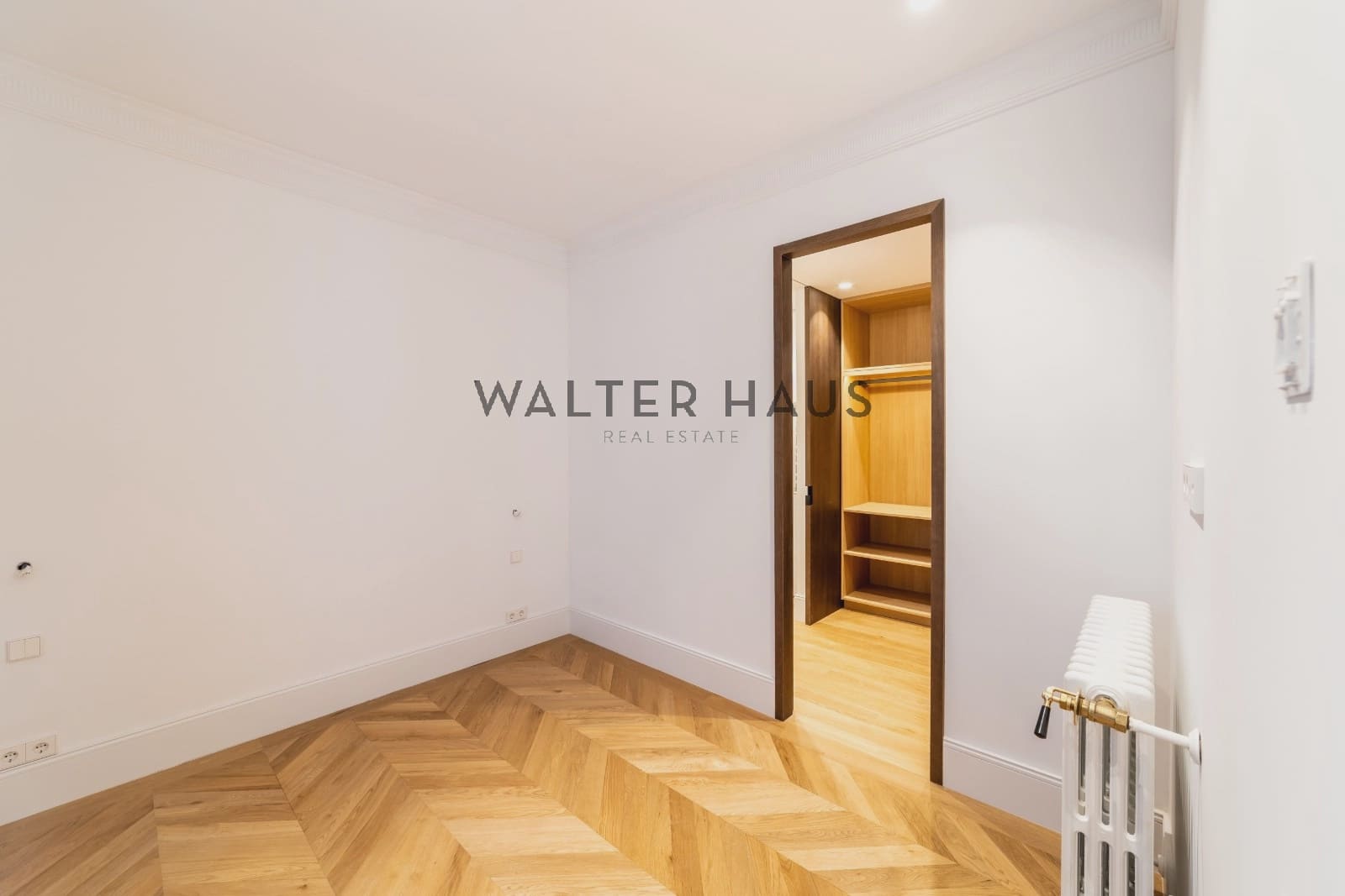 3 slaapkamer Flat te koop in Madrid stad - € 4.100.000 (Ref: 10172342)