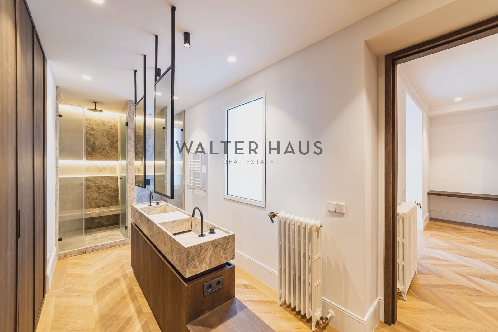 3 slaapkamer Flat te koop in Madrid stad - € 4.100.000 (Ref: 10172342)