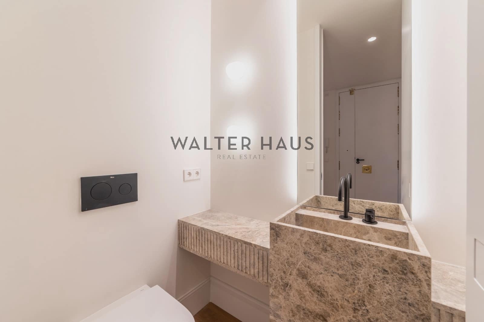 3 slaapkamer Flat te koop in Madrid stad - € 4.100.000 (Ref: 10172342)