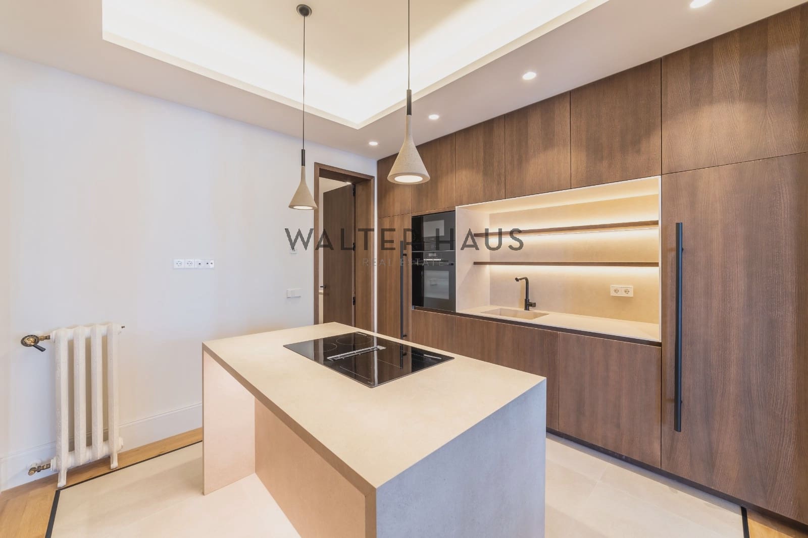 3 slaapkamer Flat te koop in Madrid stad - € 4.100.000 (Ref: 10172342)