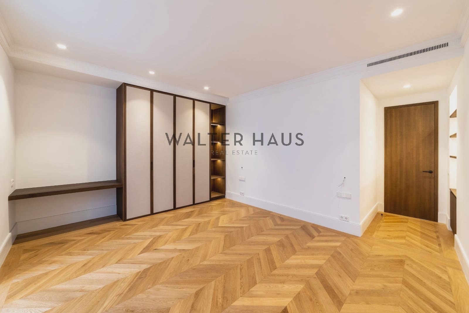 3 slaapkamer Flat te koop in Madrid stad - € 4.100.000 (Ref: 10172342)