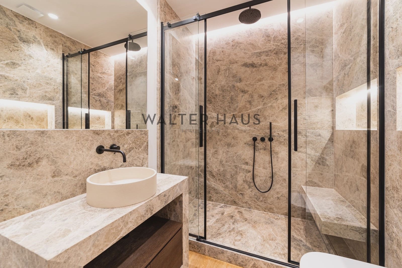 3 slaapkamer Flat te koop in Madrid stad - € 4.100.000 (Ref: 10172342)
