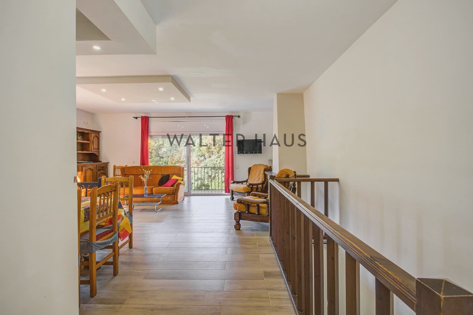 3 bedroom Villa for sale in Santa Cristina d'Aro with garage - € 330,000 (Ref: 10172343)