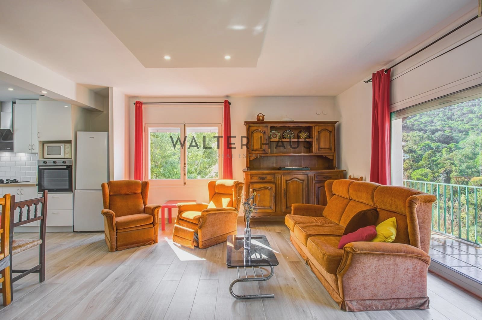 3 bedroom Villa for sale in Santa Cristina d'Aro with garage - € 330,000 (Ref: 10172343)
