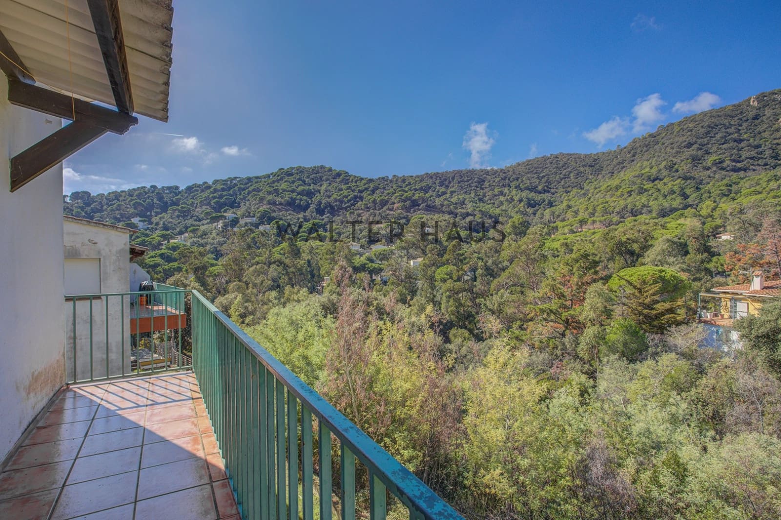 3 bedroom Villa for sale in Santa Cristina d'Aro with garage - € 330,000 (Ref: 10172343)