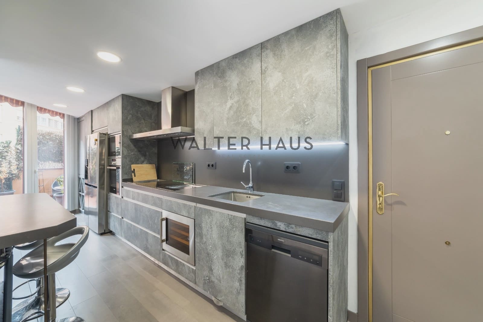 1 Zimmer Wohnung zu vermieten in Madrid Stadt mit Garage - 2.000 € (Ref: 10172344)