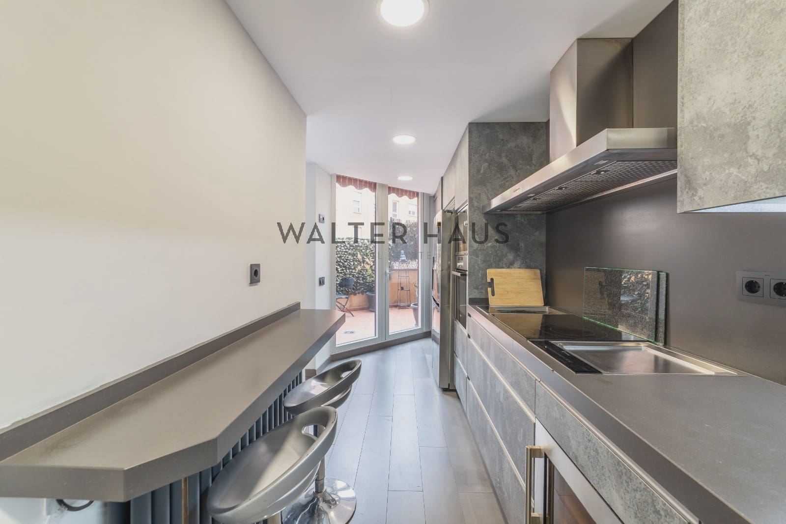 1 Zimmer Wohnung zu vermieten in Madrid Stadt mit Garage - 2.000 € (Ref: 10172344)