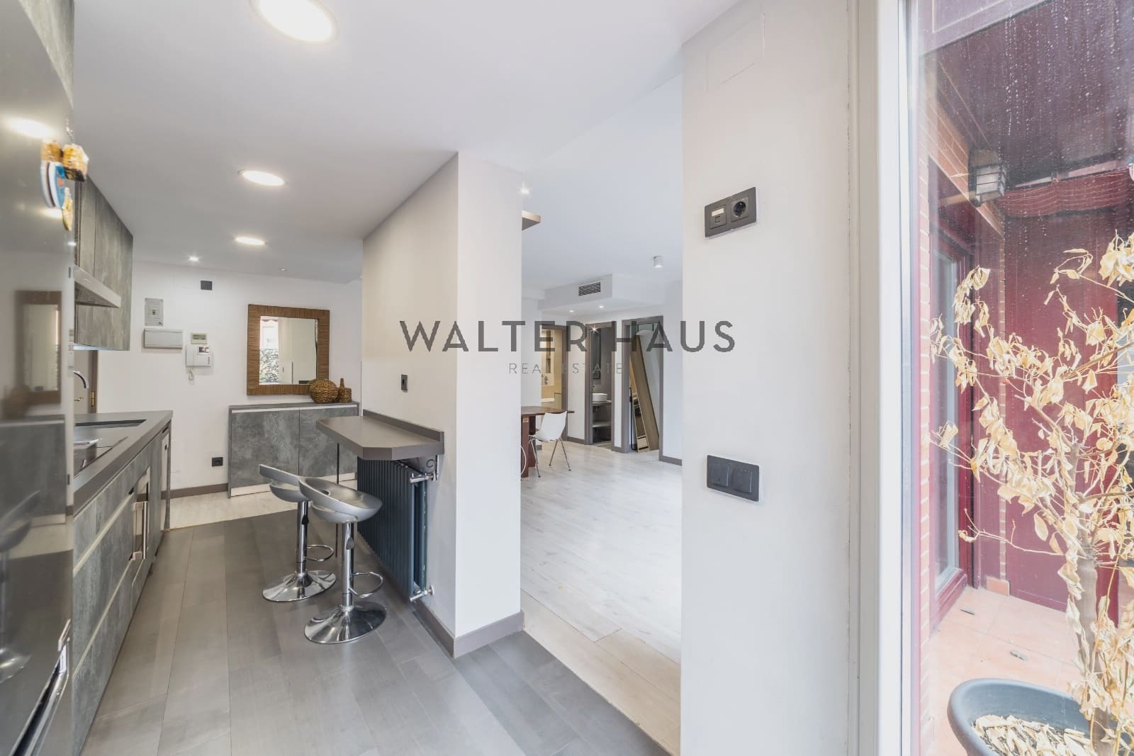 1 Zimmer Wohnung zu vermieten in Madrid Stadt mit Garage - 2.000 € (Ref: 10172344)