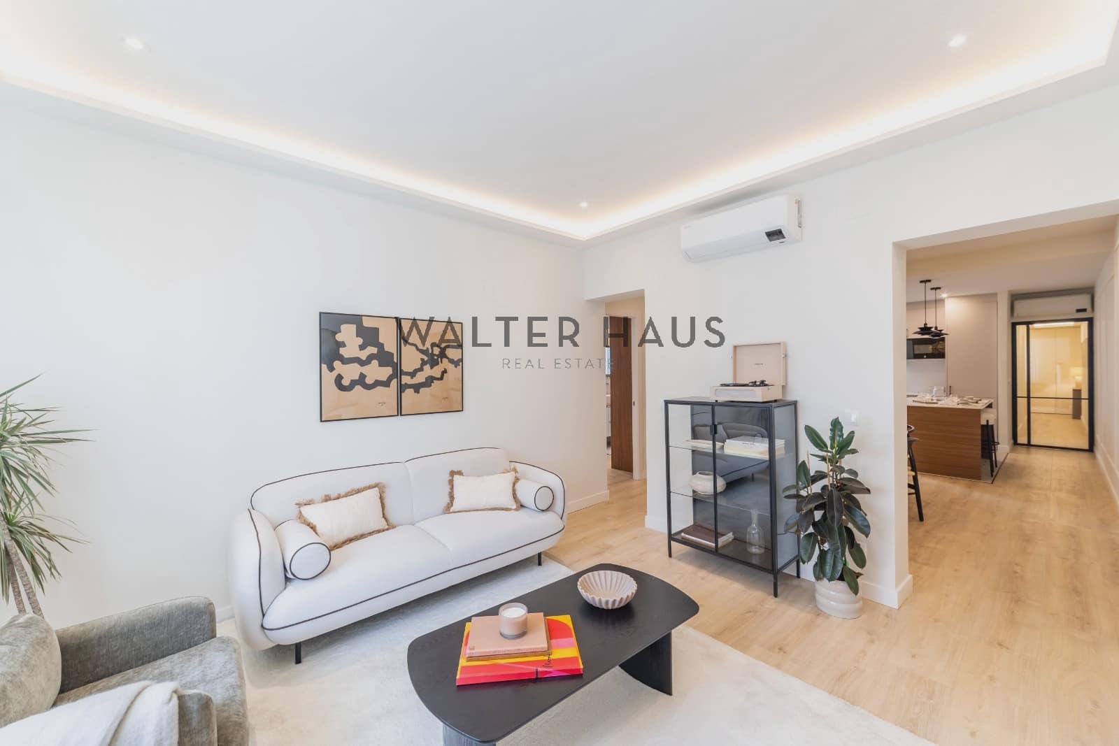 2 soveværelse Lejlighed til salg i Madrid by - € 1.375.000 (Ref: 10172345)