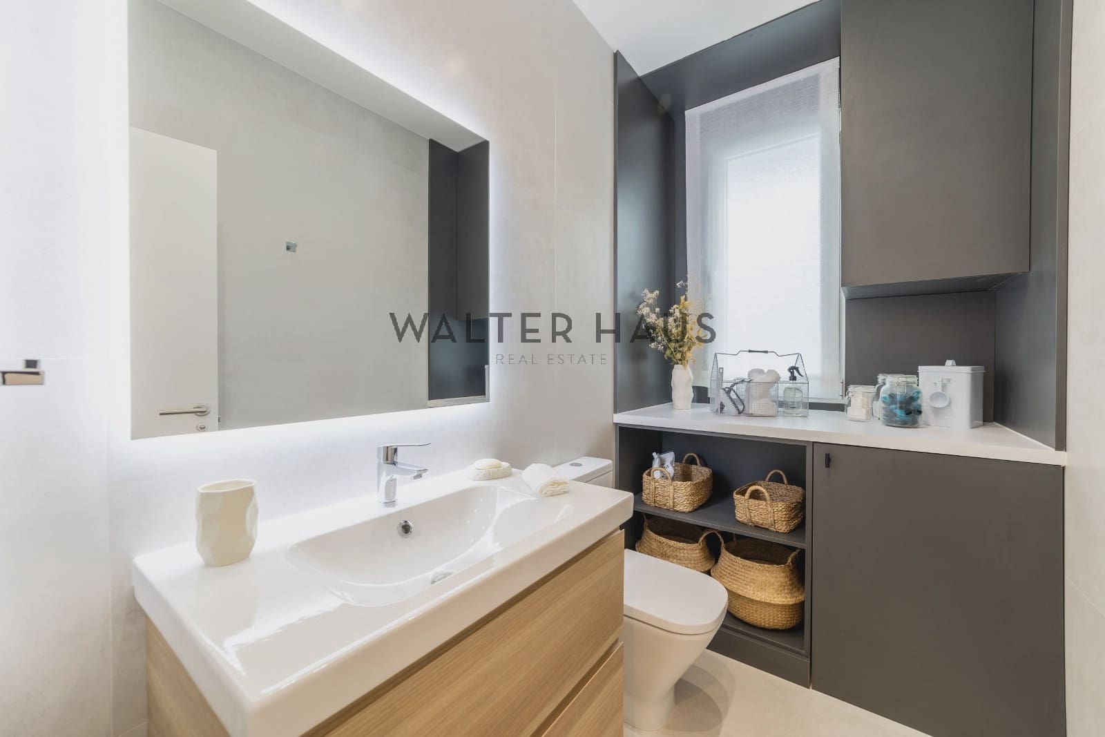 2 soveværelse Lejlighed til salg i Madrid by - € 1.375.000 (Ref: 10172345)