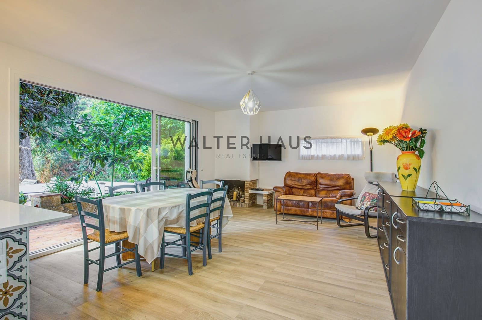 4 slaapkamer Villa te koop in Santa Cristina d'Aro met garage - € 450.000 (Ref: 10172346)