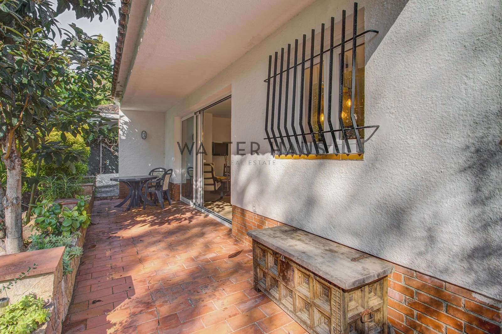 4 slaapkamer Villa te koop in Santa Cristina d'Aro met garage - € 450.000 (Ref: 10172346)
