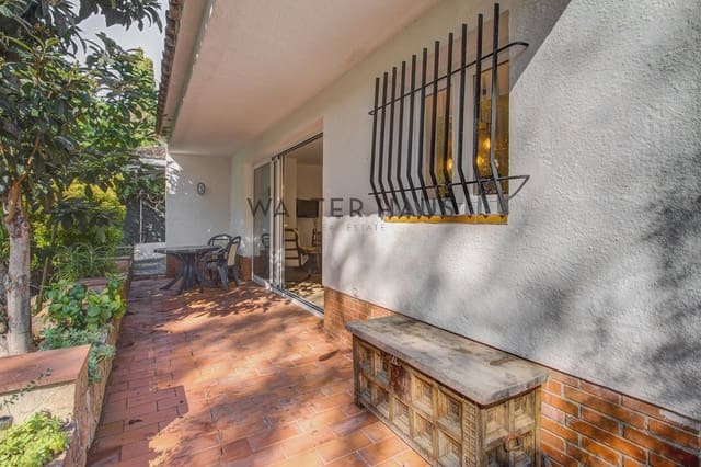 4 soverom Villa til salgs i Santa Cristina d'Aro med garasje - € 450 000 (Ref: 10172346)