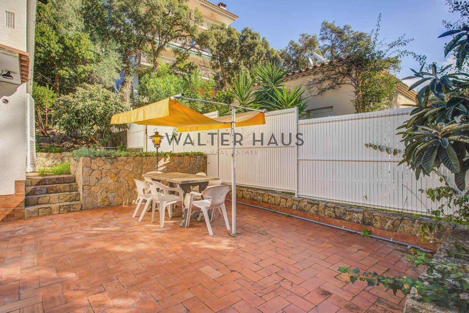 4 slaapkamer Villa te koop in Santa Cristina d'Aro met garage - € 450.000 (Ref: 10172346)