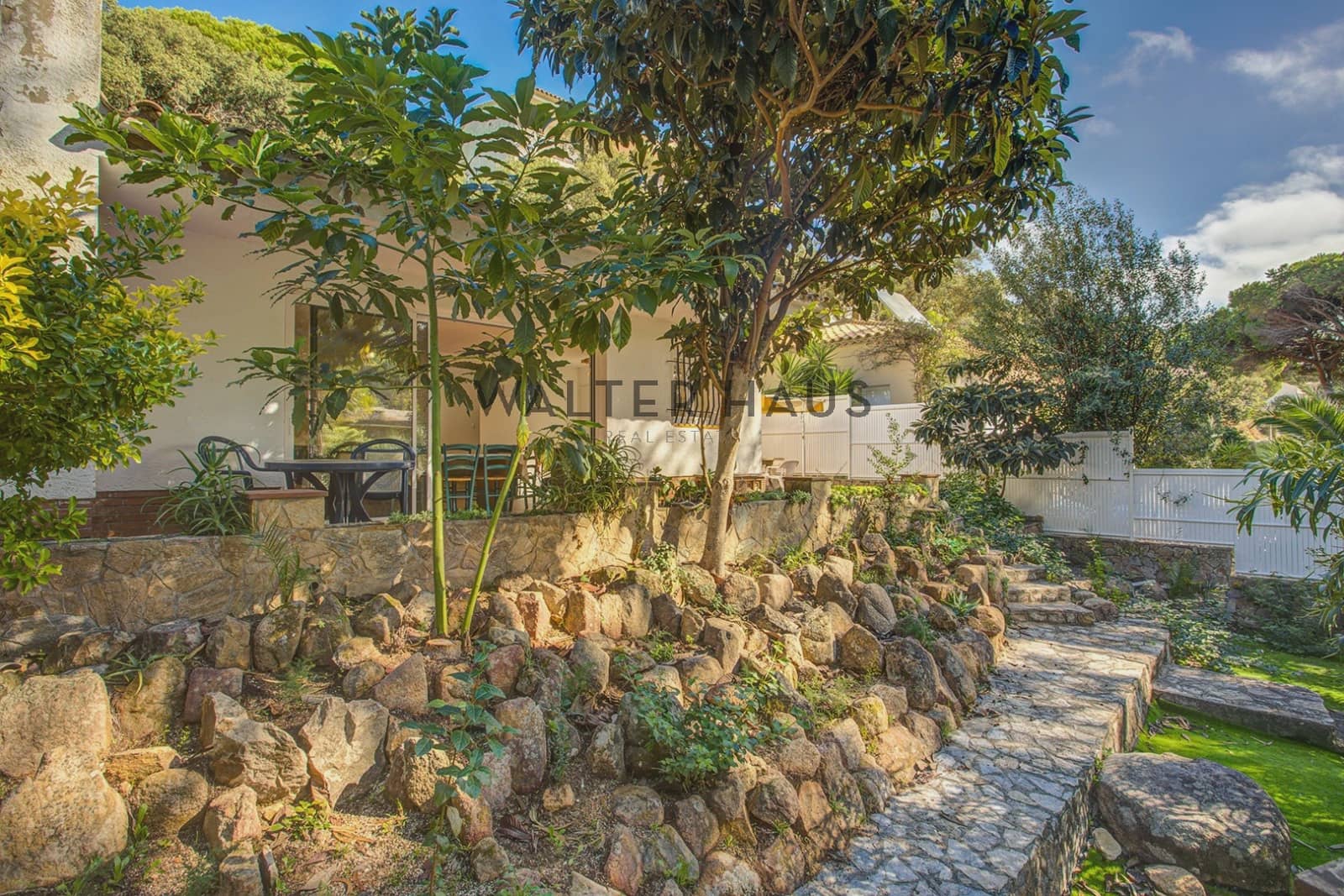 4 slaapkamer Villa te koop in Santa Cristina d'Aro met garage - € 450.000 (Ref: 10172346)