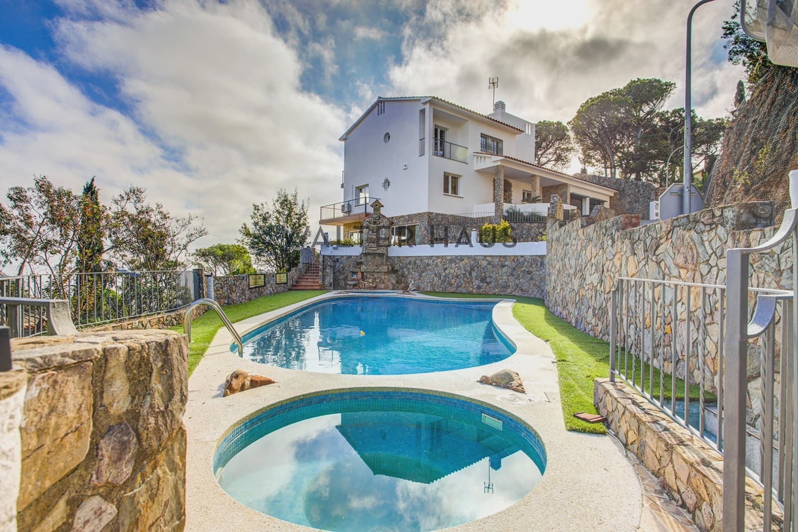 5 soverom Villa til salgs i Santa Cristina d'Aro med svømmebasseng garasje - € 2 900 000 (Ref: 10172944)