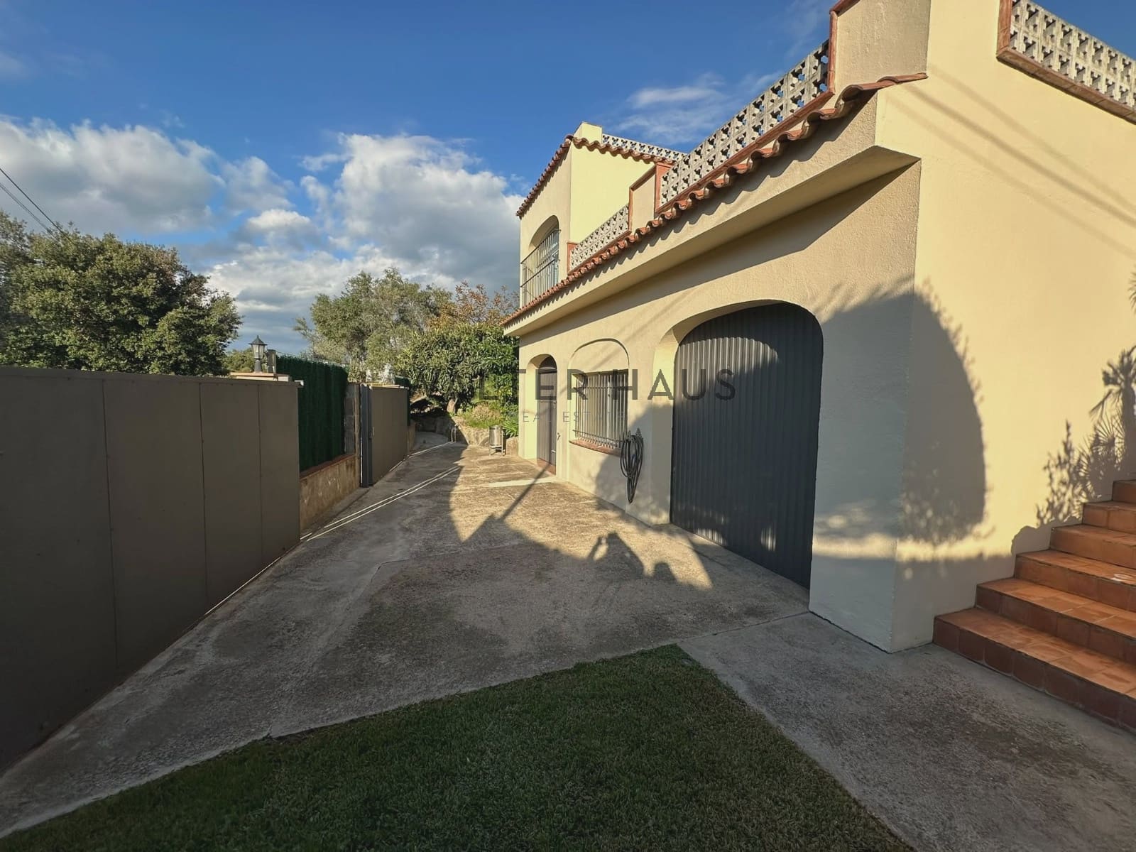 5 bedroom Villa for sale in Calonge i Sant Antoni with pool garage - € 1,050,000 (Ref: 10177511)