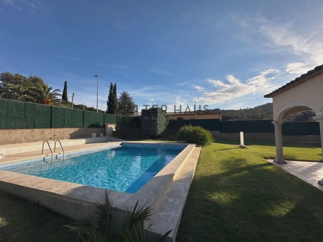 5 bedroom Villa for sale in Calonge i Sant Antoni with pool garage - € 1,050,000 (Ref: 10177511)