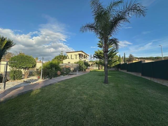 5 bedroom Villa for sale in Calonge i Sant Antoni with pool garage - € 1,050,000 (Ref: 10177511)