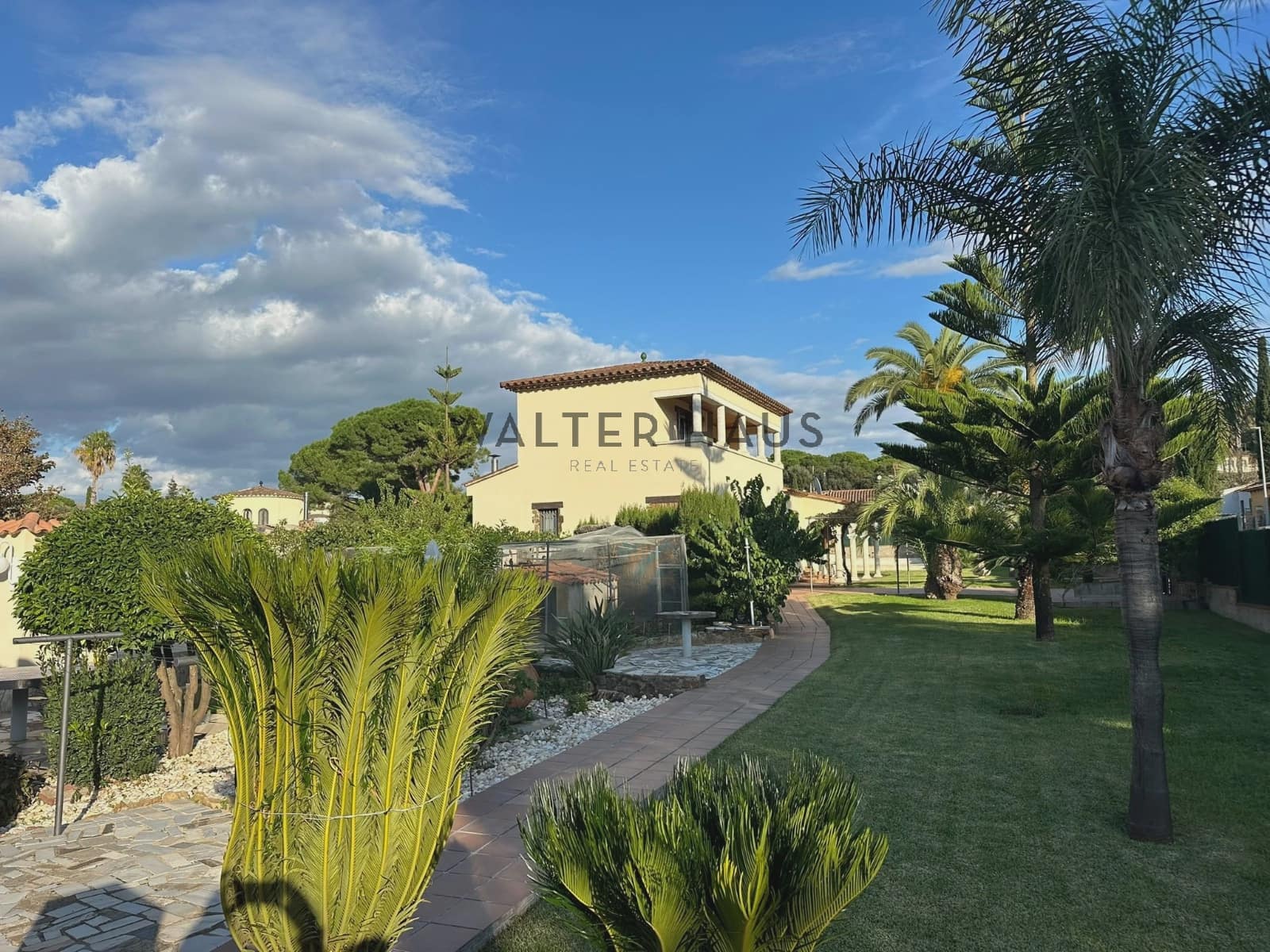 5 bedroom Villa for sale in Calonge i Sant Antoni with pool garage - € 1,050,000 (Ref: 10177511)