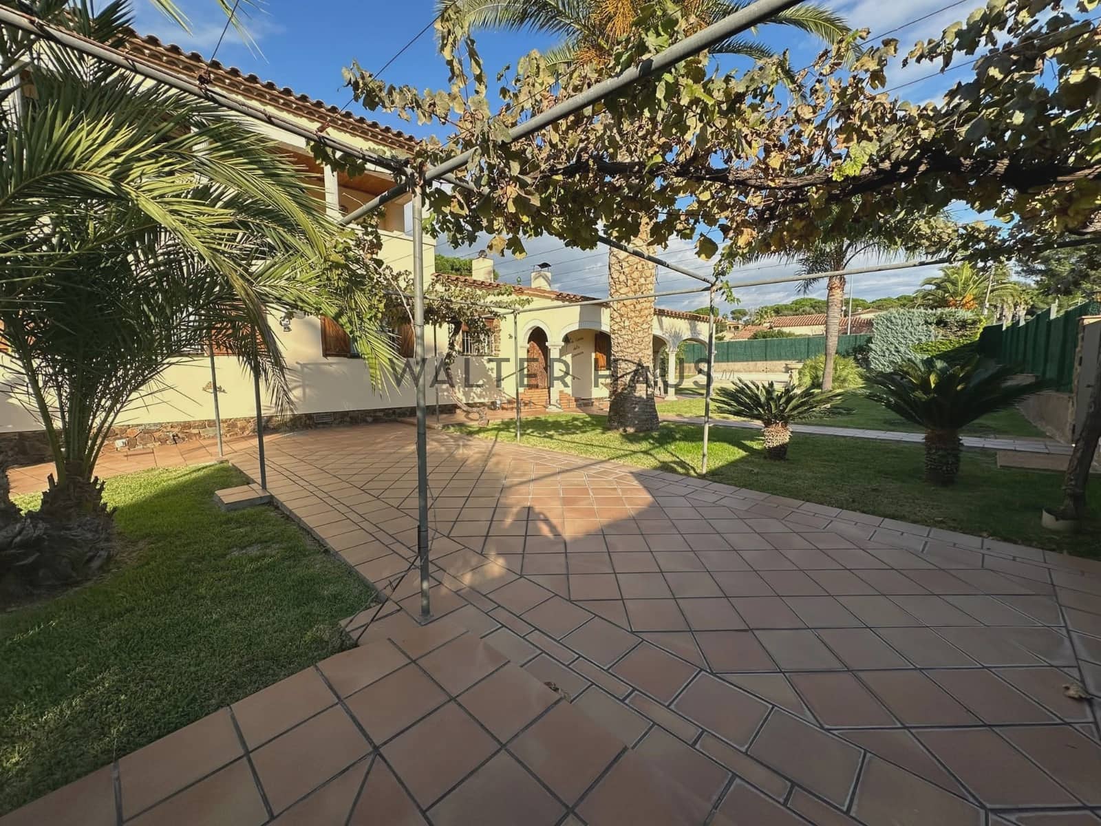 5 bedroom Villa for sale in Calonge i Sant Antoni with pool garage - € 1,050,000 (Ref: 10177511)