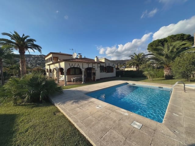 5 bedroom Villa for sale in Calonge i Sant Antoni with pool garage - € 1,050,000 (Ref: 10177511)