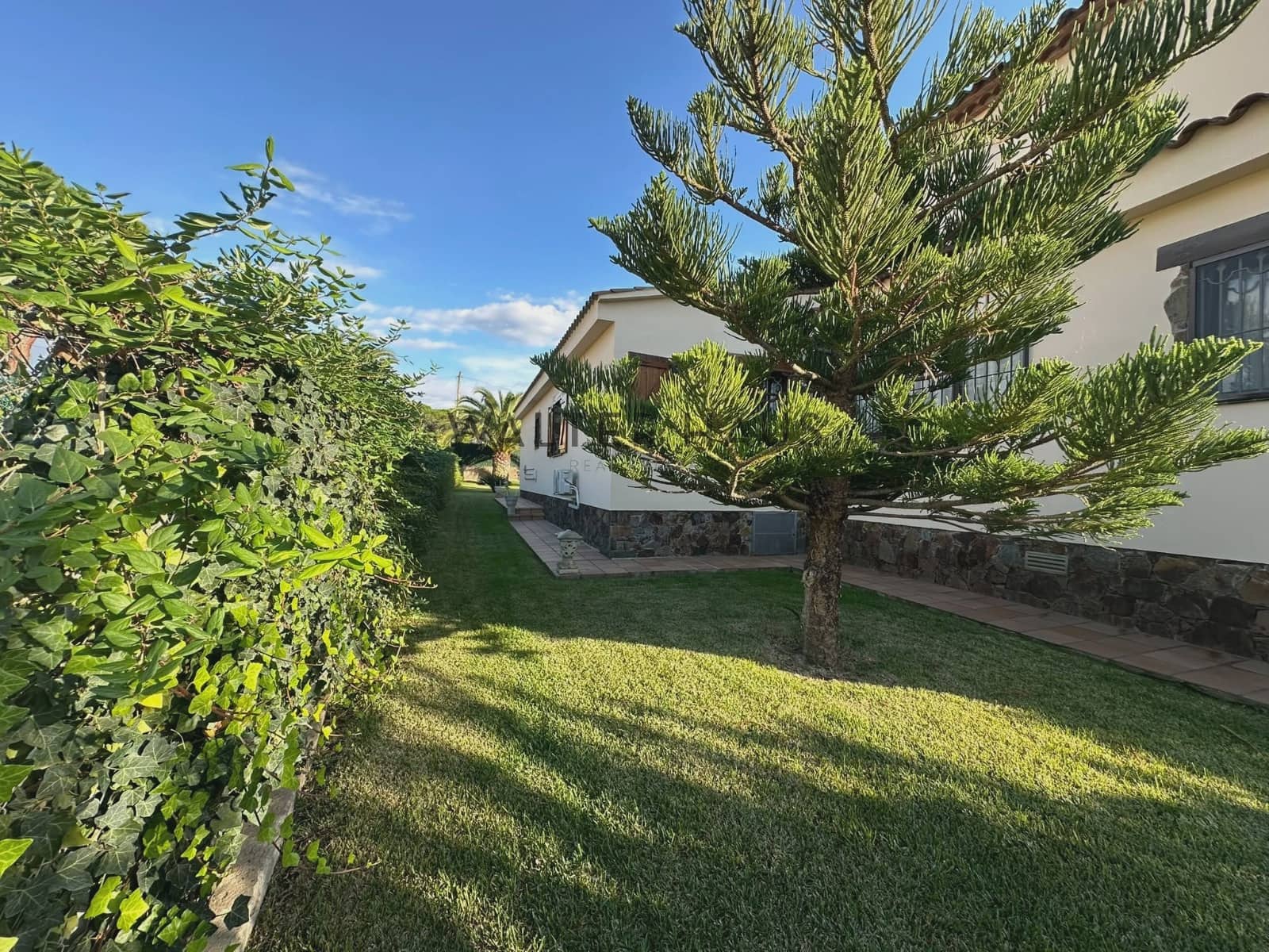 5 bedroom Villa for sale in Calonge i Sant Antoni with pool garage - € 1,050,000 (Ref: 10177511)