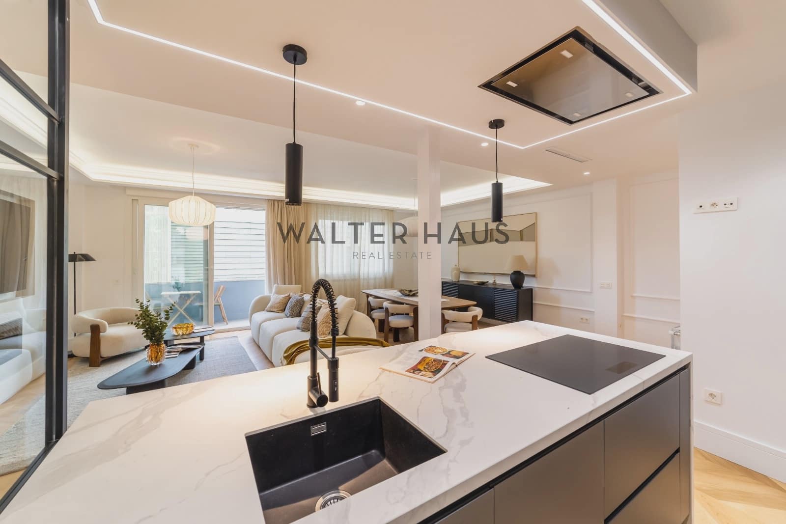 Piso de 3 habitaciones en Madrid ciudad en venta con garaje - 2.400.000 € (Ref: 10181993)
