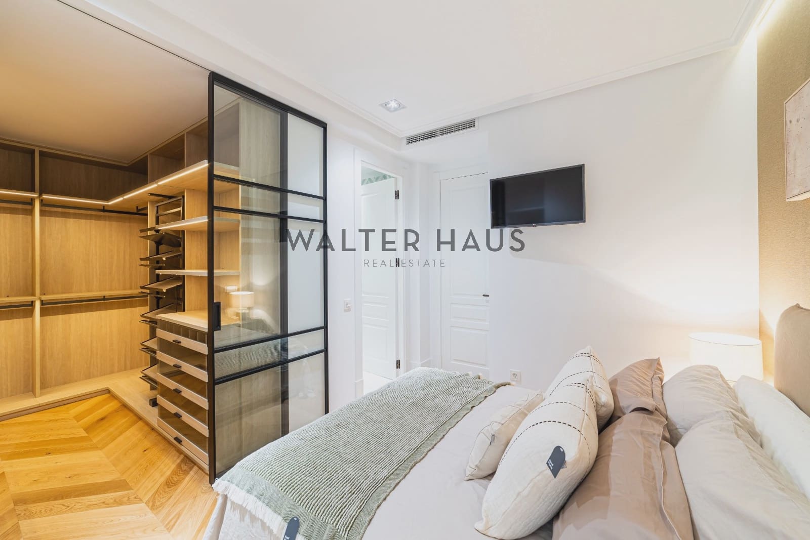 Piso de 3 habitaciones en Madrid ciudad en venta con garaje - 2.400.000 € (Ref: 10181993)