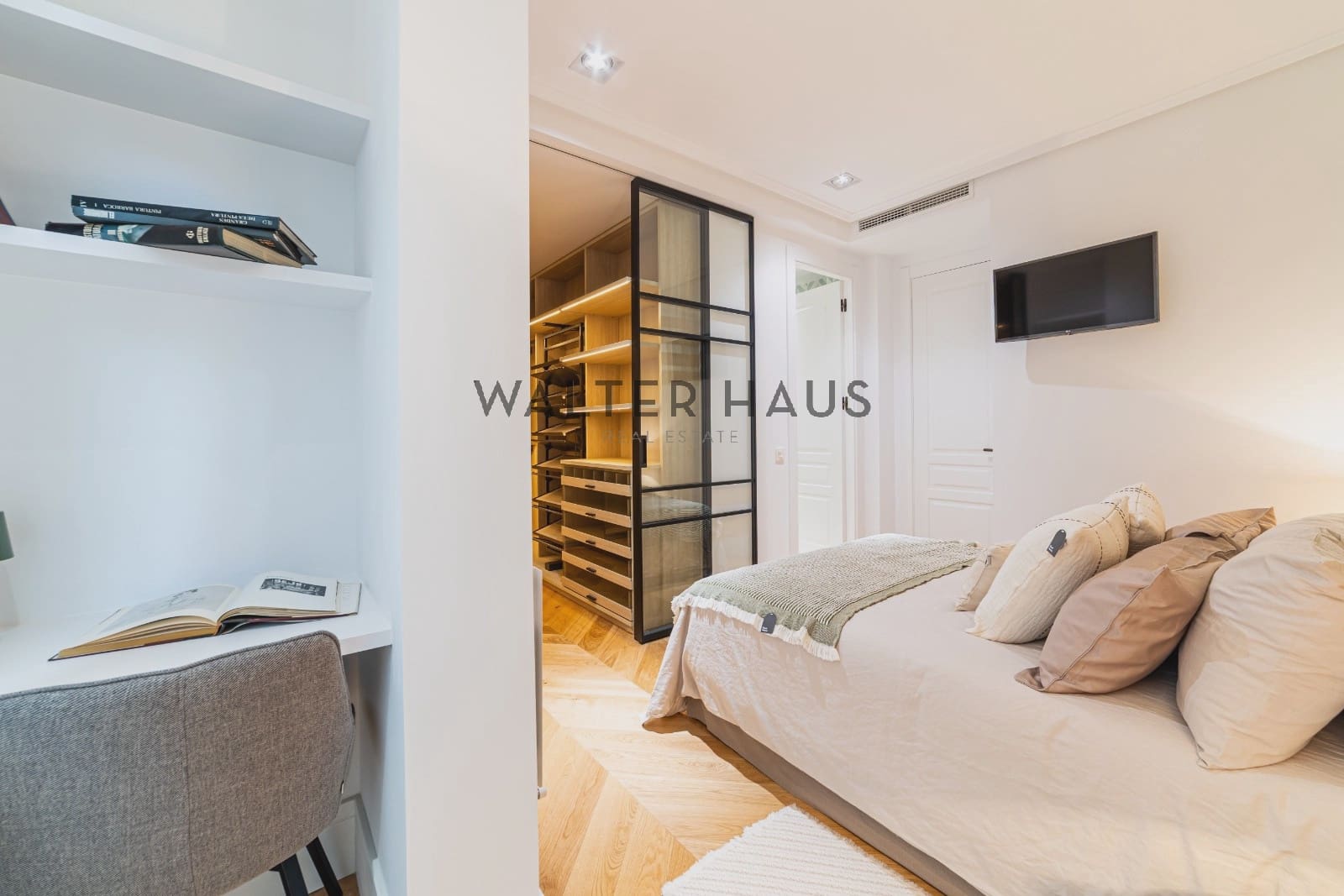 Piso de 3 habitaciones en Madrid ciudad en venta con garaje - 2.400.000 € (Ref: 10181993)