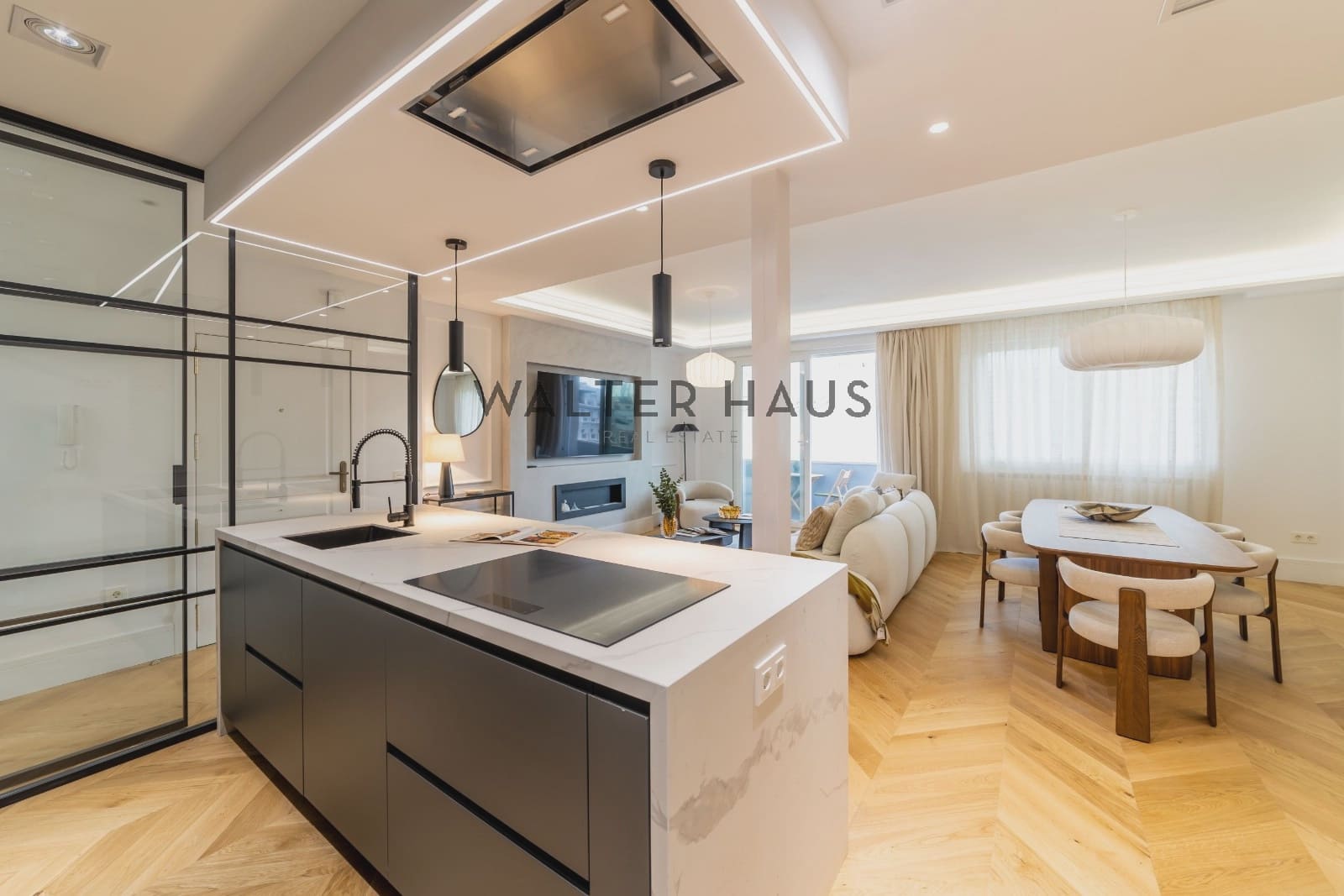 Piso de 3 habitaciones en Madrid ciudad en venta con garaje - 2.400.000 € (Ref: 10181993)