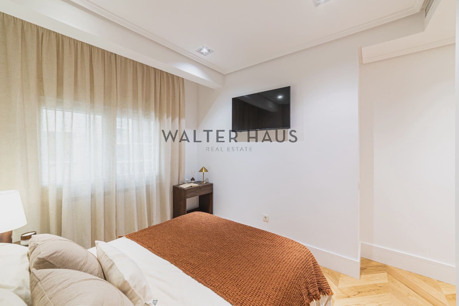 Piso de 3 habitaciones en Madrid ciudad en venta con garaje - 2.400.000 € (Ref: 10181993)