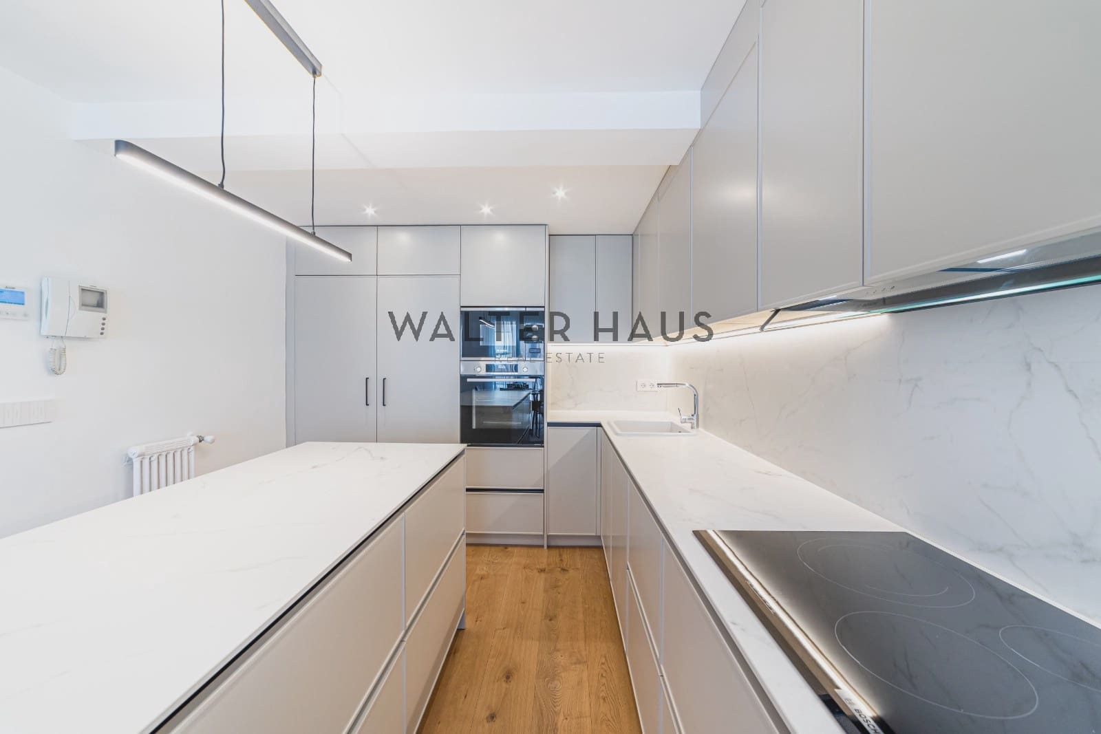 3 soveværelse Lejlighed til salg i Madrid by - € 1.690.000 (Ref: 10181994)