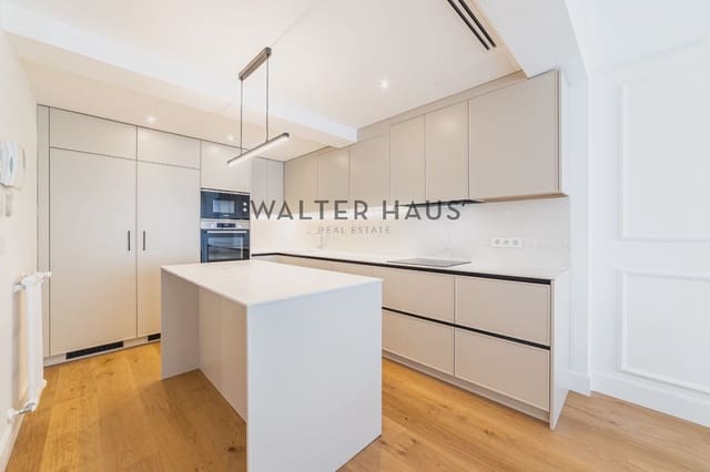 3 soveværelse Lejlighed til salg i Hispanoamérica, Madrid by - € 1.690.000 (Ref: 10181994)