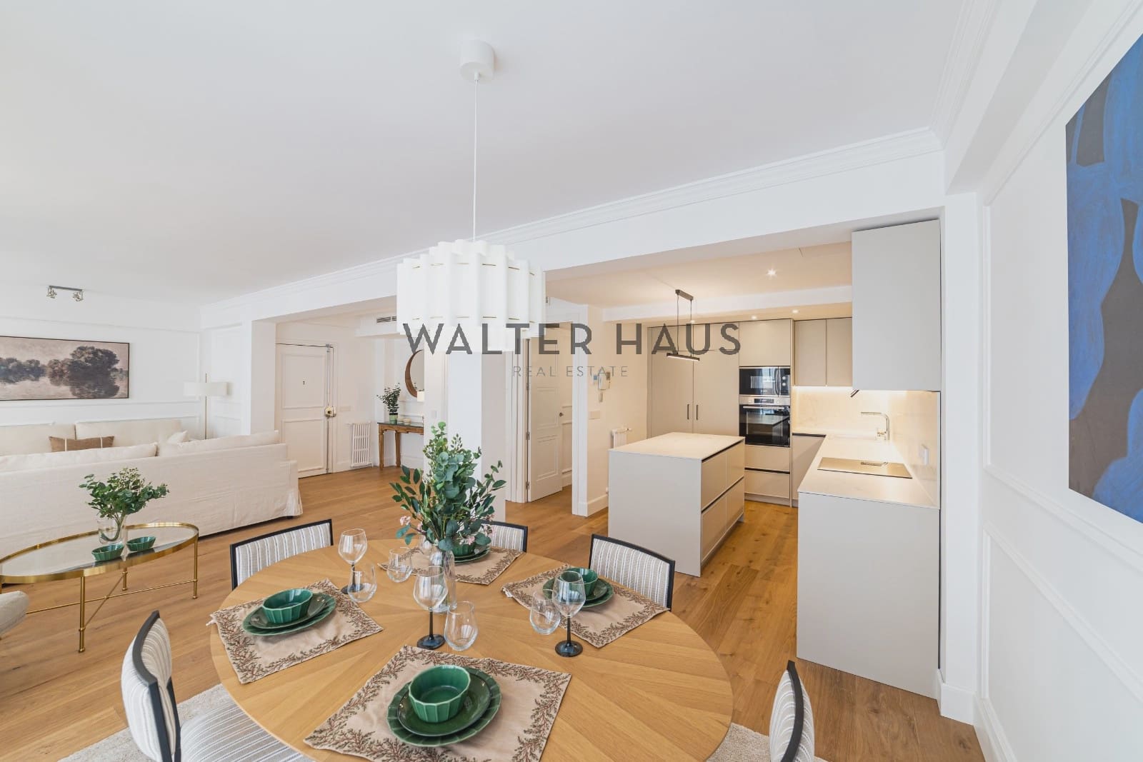 3 soveværelse Lejlighed til salg i Madrid by - € 1.690.000 (Ref: 10181994)
