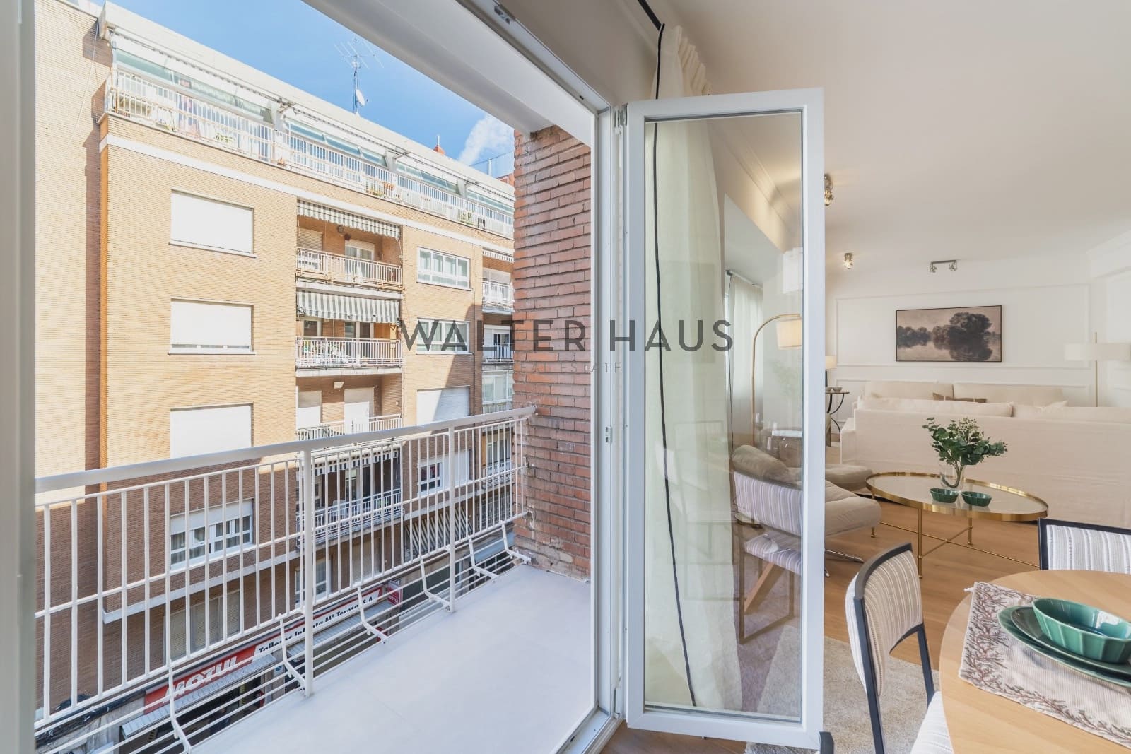 3 soveværelse Lejlighed til salg i Madrid by - € 1.690.000 (Ref: 10181994)
