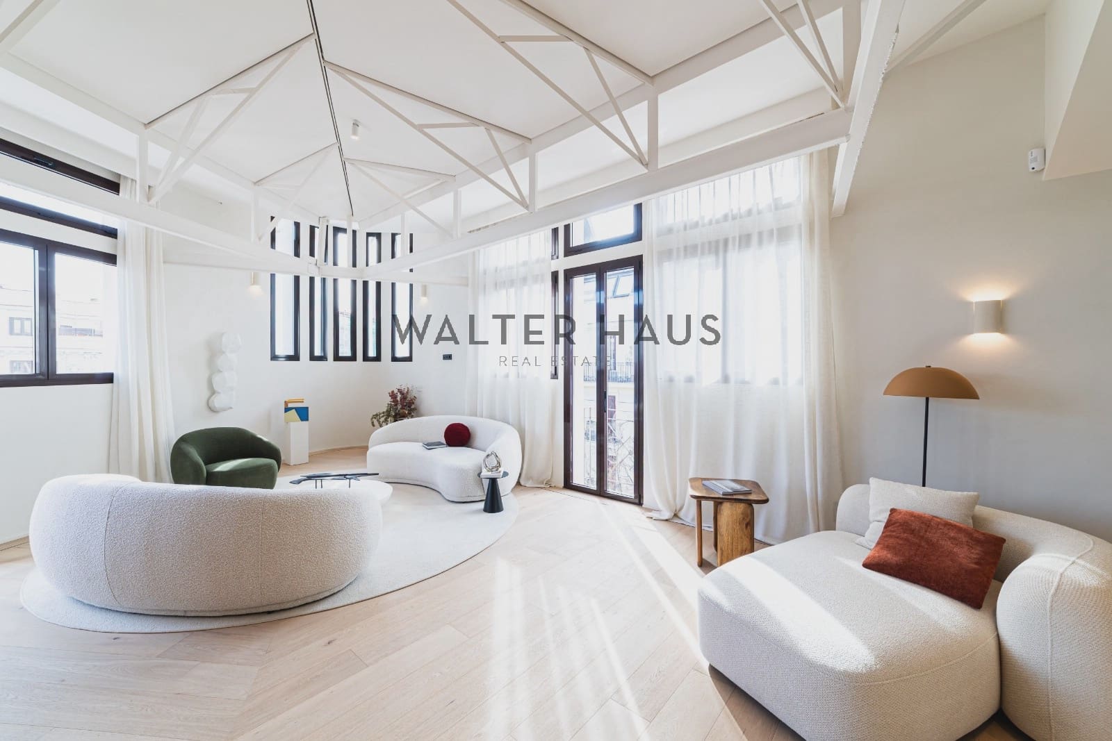 4 makuuhuone Kattohuoneisto vuokrattavana paikassa Madrid kaupunki - 11 000 € (Ref: 10183692)