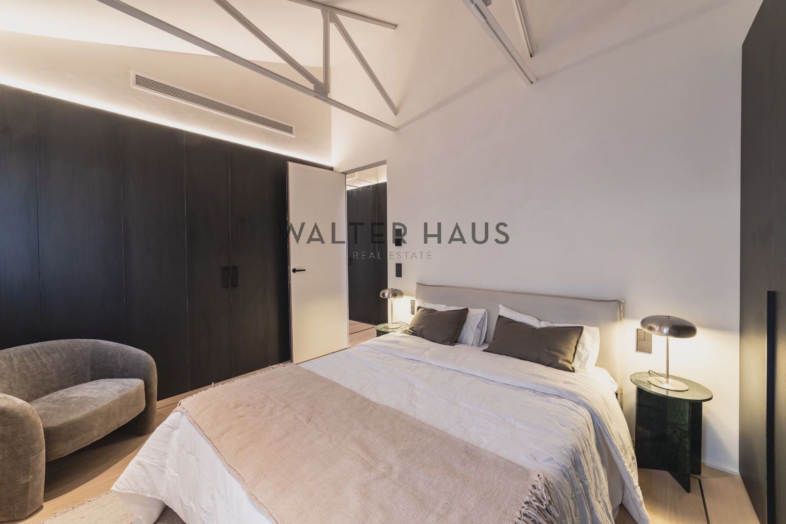 4 makuuhuone Kattohuoneisto vuokrattavana paikassa Madrid kaupunki - 11 000 € (Ref: 10183692)