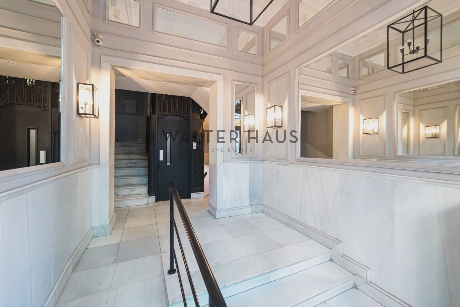2 soveværelse Lejlighed til salg i Madrid by - € 865.000 (Ref: 10184012)