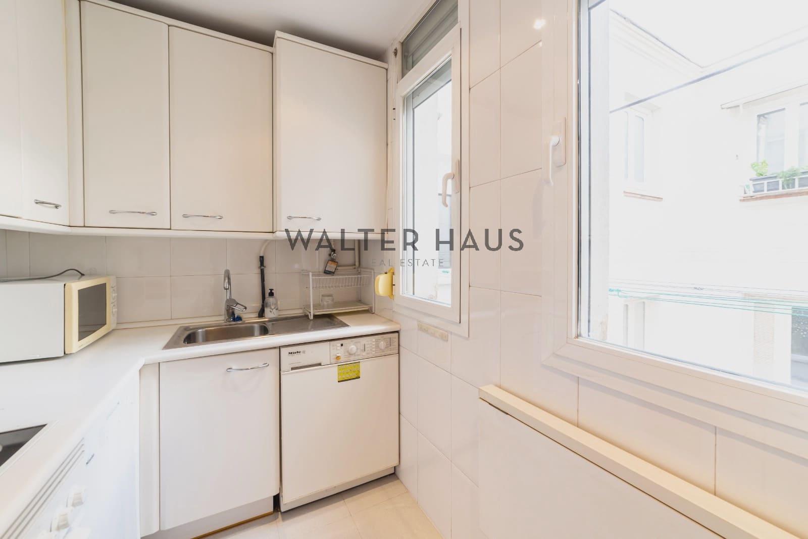 2 slaapkamer Flat te koop in Madrid stad - € 2.250.000 (Ref: 10185310)