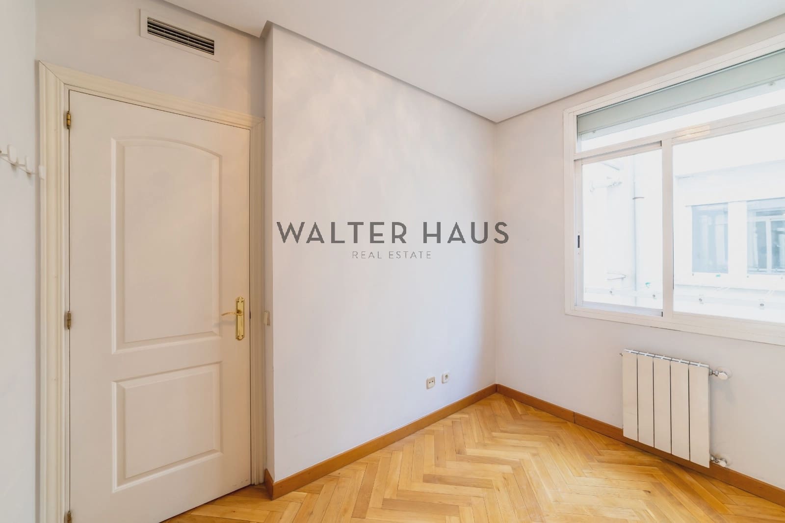 2 slaapkamer Flat te koop in Madrid stad - € 2.250.000 (Ref: 10185310)