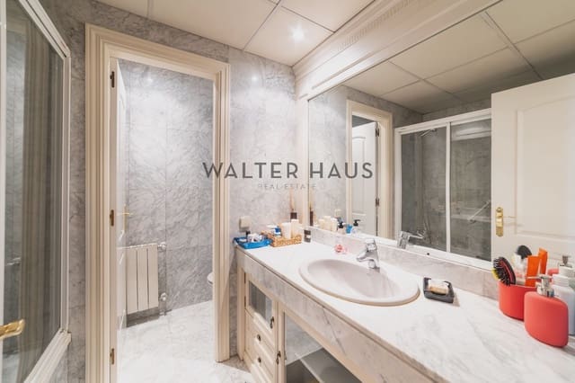 2 slaapkamer Flat te koop in Jerónimos, Madrid stad - € 2.250.000 (Ref: 10185310)