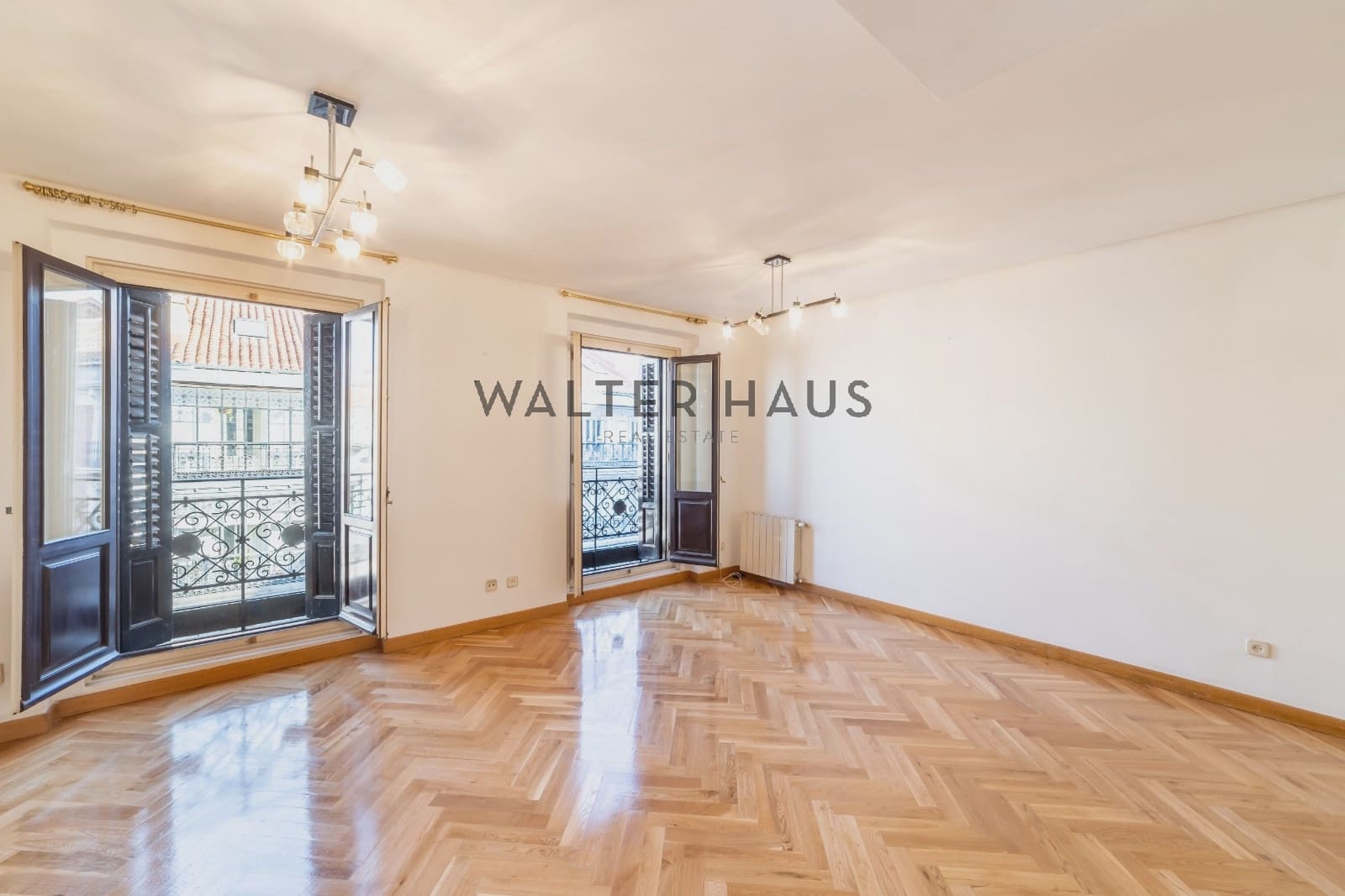 2 slaapkamer Flat te koop in Madrid stad - € 2.250.000 (Ref: 10185310)